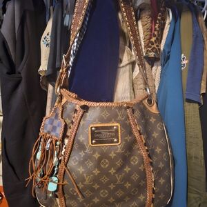 Louis Vuitton Brown Monogram Galliera Shoulder Bag